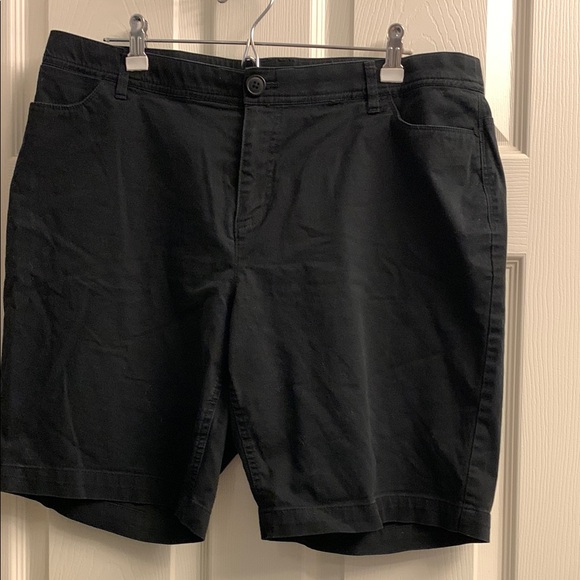 CJ Banks Pants - CJ Banks Women’s Black Shorts 14w